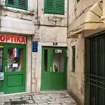 Duplex With Terrace In The Centar Διαμέρισμα Σπλιτ