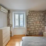 Duplex With Terrace In The Centar * Σπλιτ