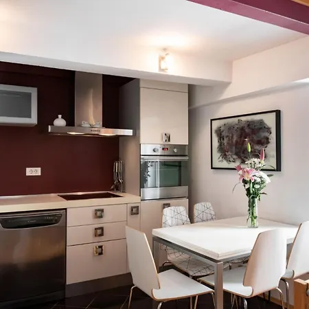 Duplex With Terrace In The Centar * スプリト