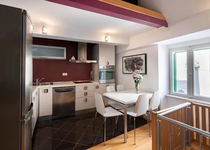 Duplex With Terrace In The Centar *