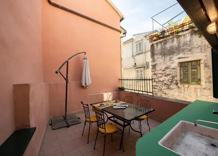 Duplex With Terrace In The Centar *