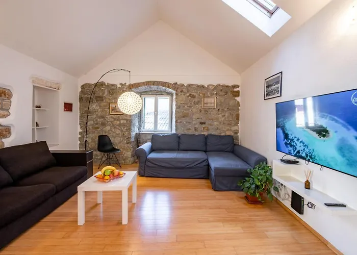 Duplex With Terrace In The Centar * Split