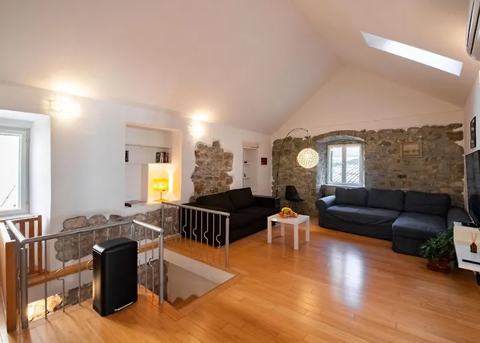 Duplex With Terrace In The Centar スプリト