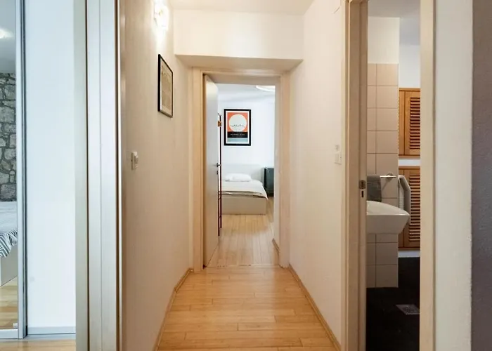 Duplex With Terrace In The Centar * スプリト