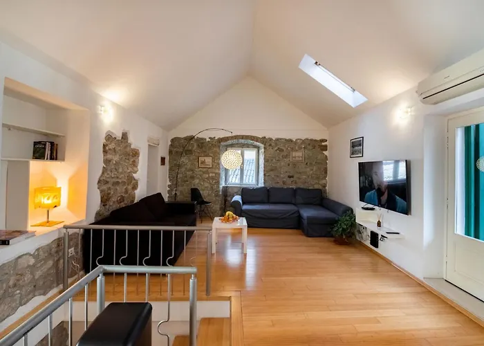 Duplex With Terrace In The Centar アパート スプリト